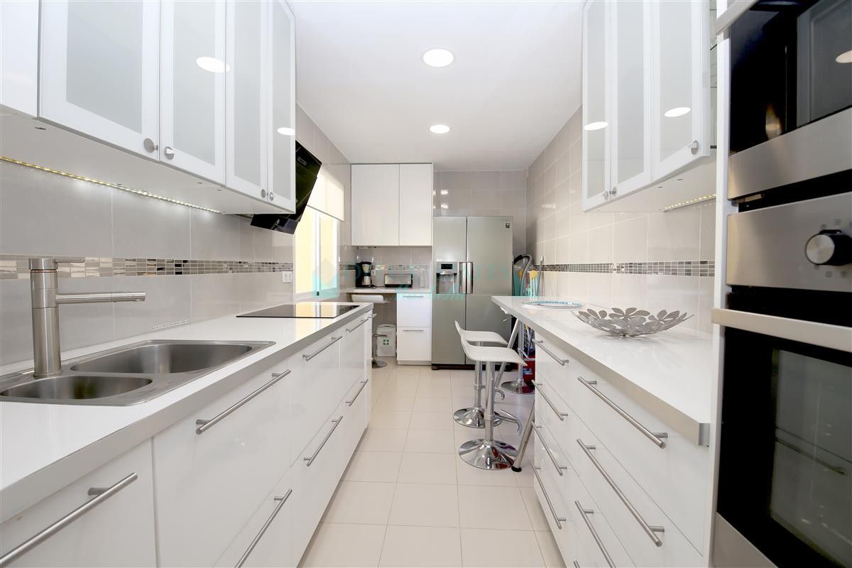 Penthouse for rent in Estepona