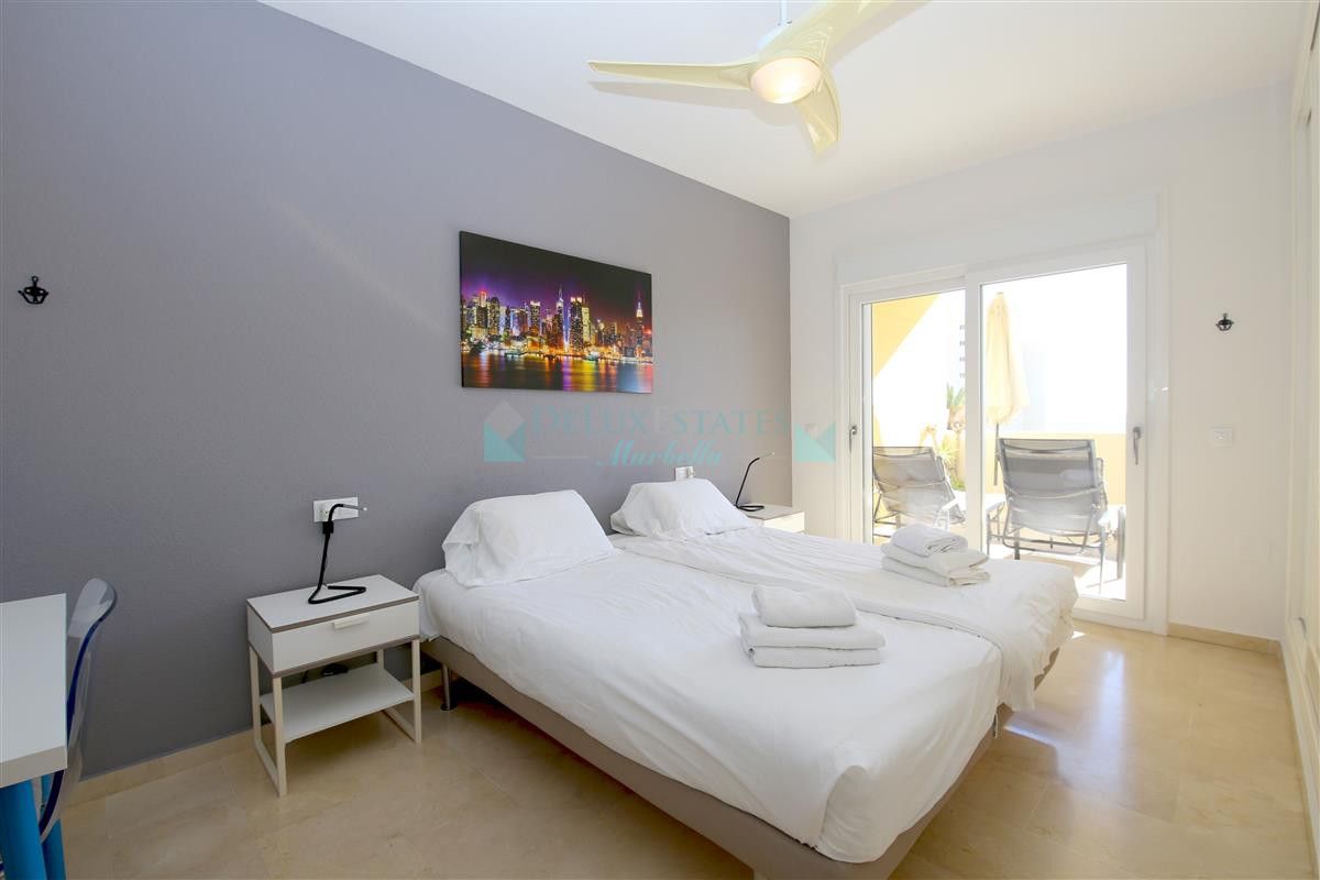Penthouse for rent in Estepona