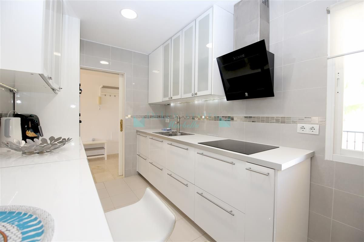 Penthouse for rent in Estepona