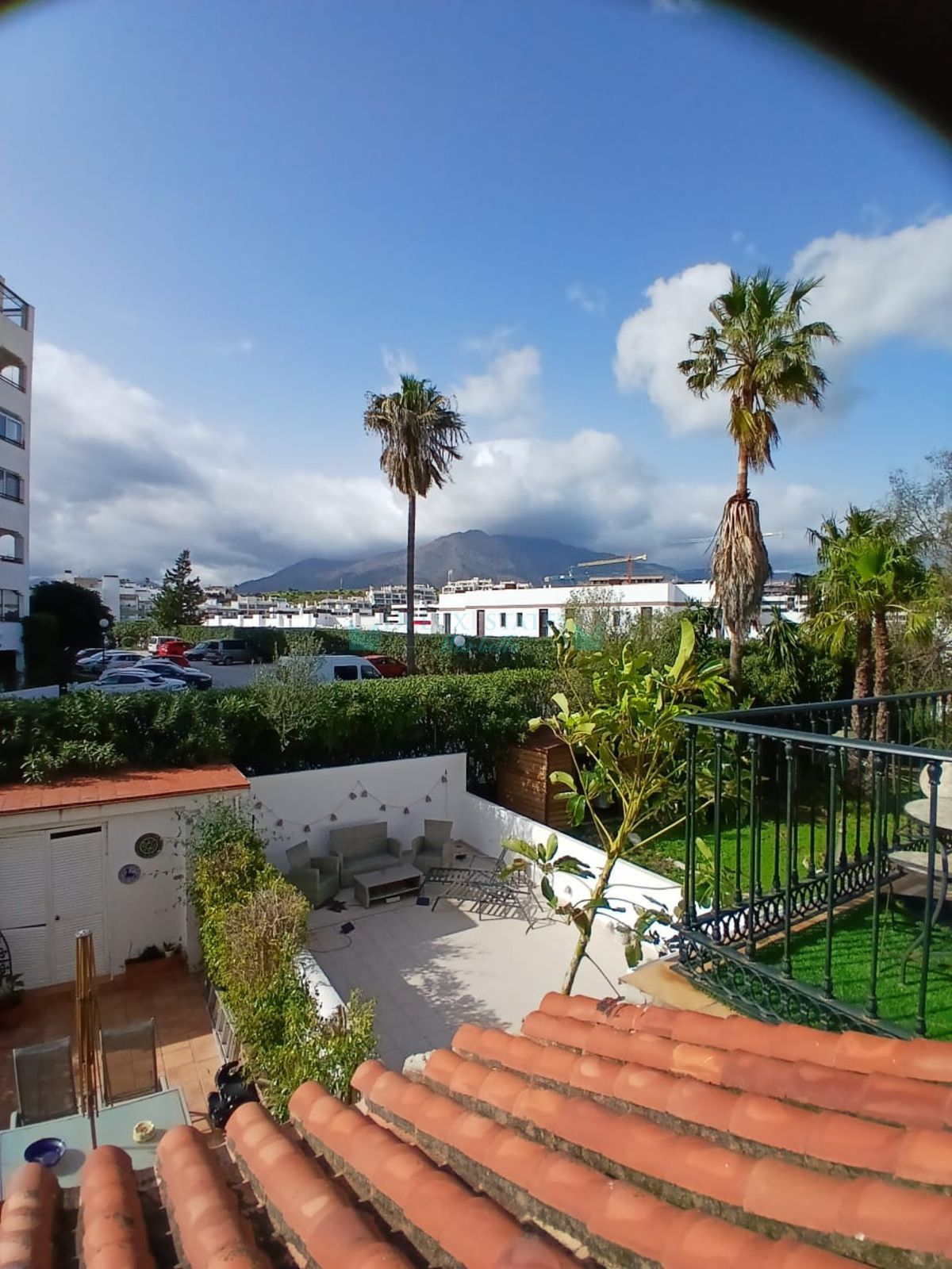 Town House for sale in Estepona