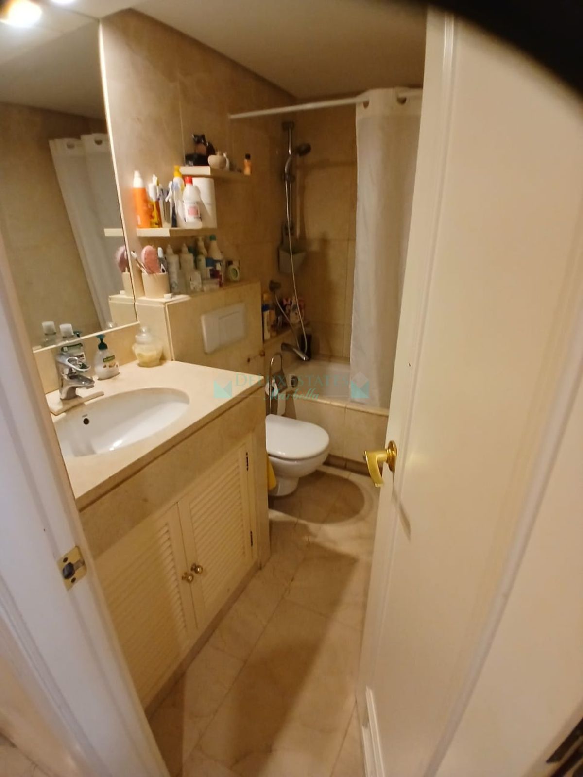 Town House for sale in Estepona