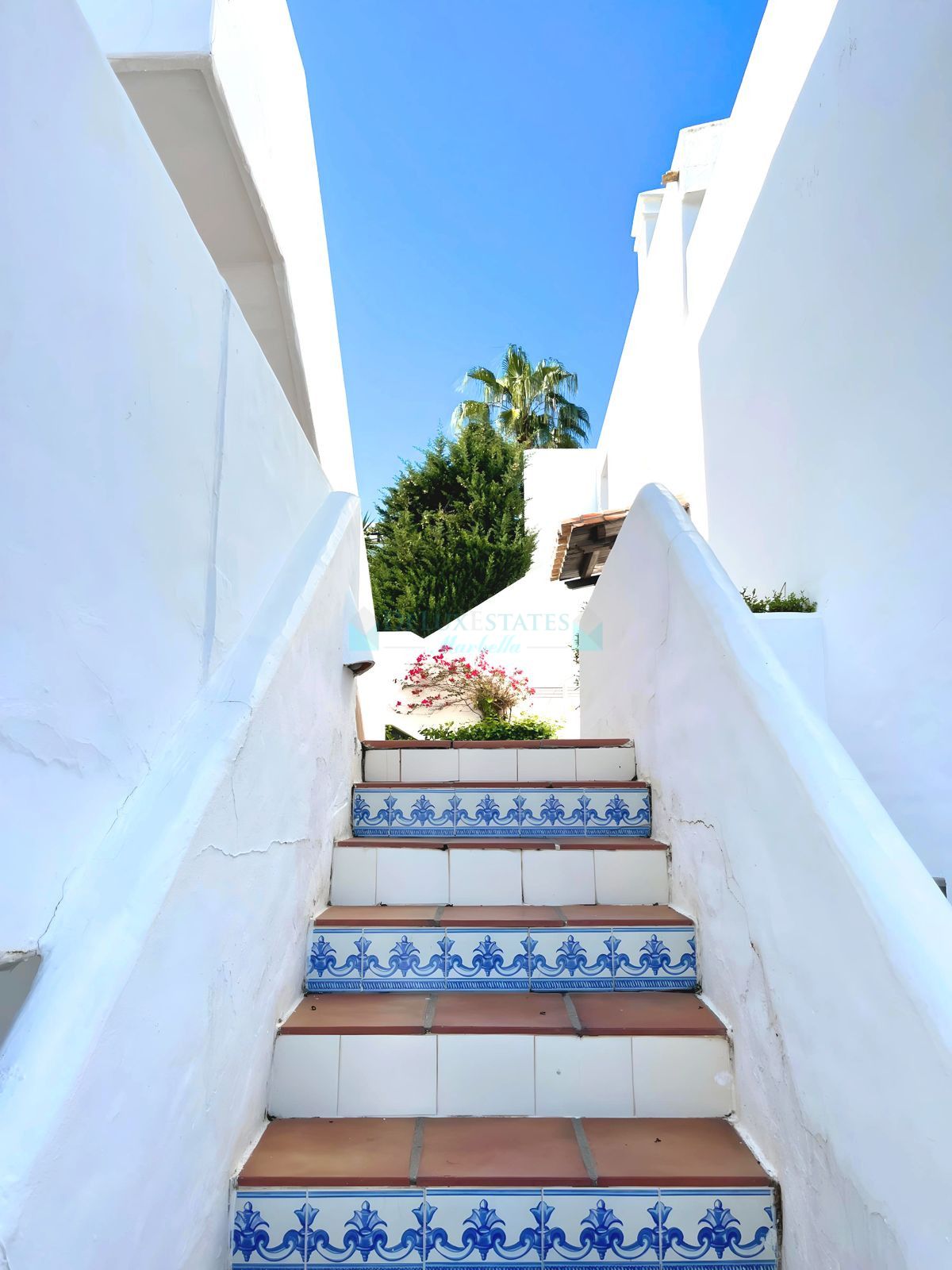 Ground Floor Apartment for sale in Nueva Andalucia