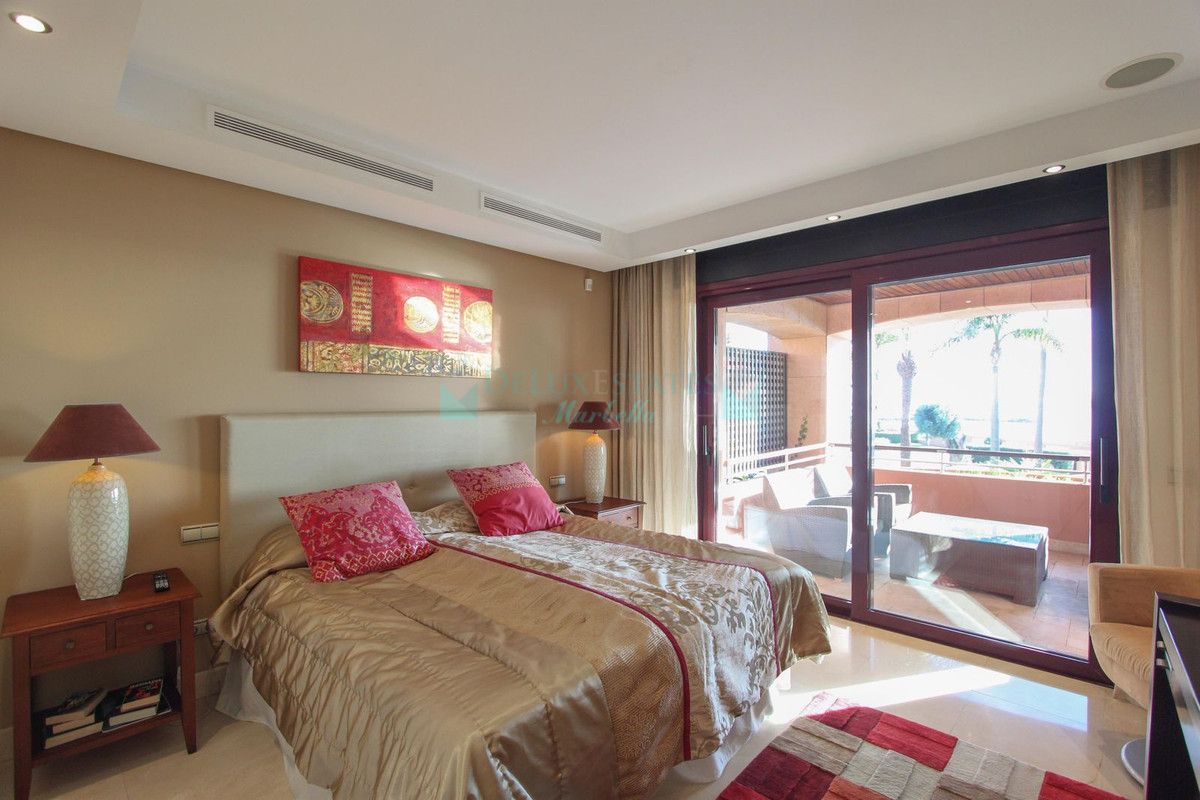 Apartment for sale in Marbella - Puerto Banus