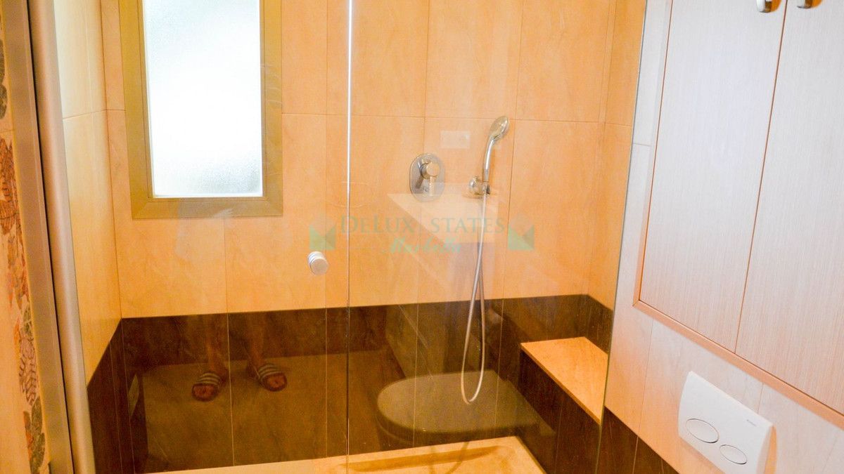 Studio for sale in Elviria, Marbella East