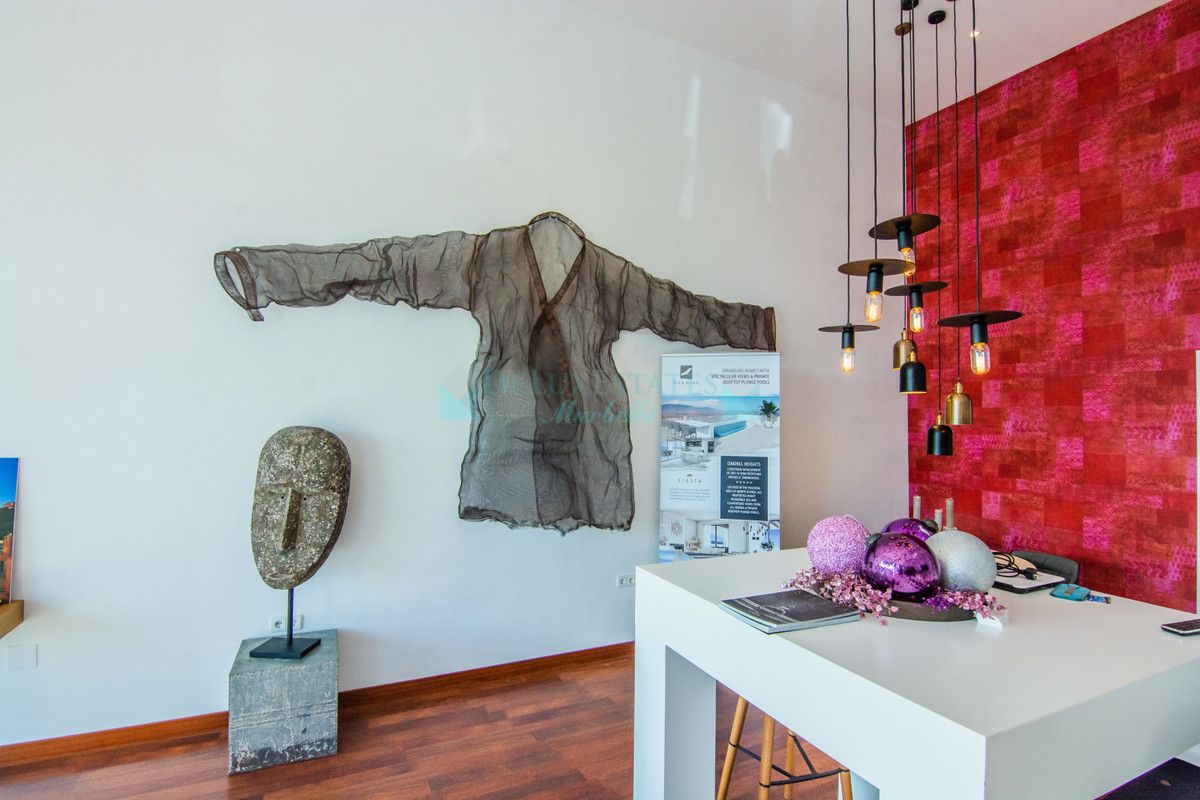 Shopping Centre for sale in La Mairena, Marbella East