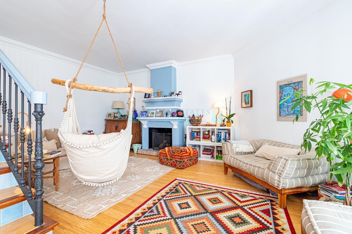 Town House for sale in Benahavis