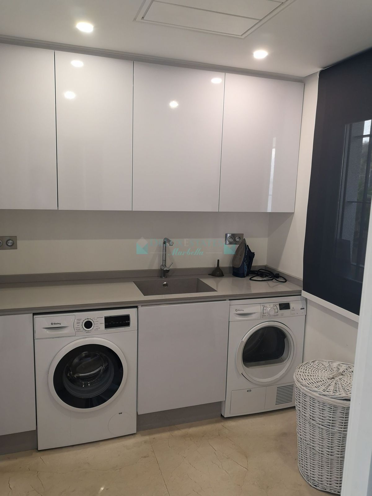 Town House for sale in Estepona