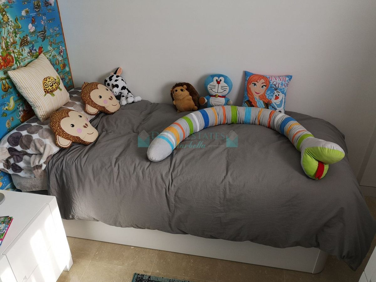 Town House for sale in Estepona