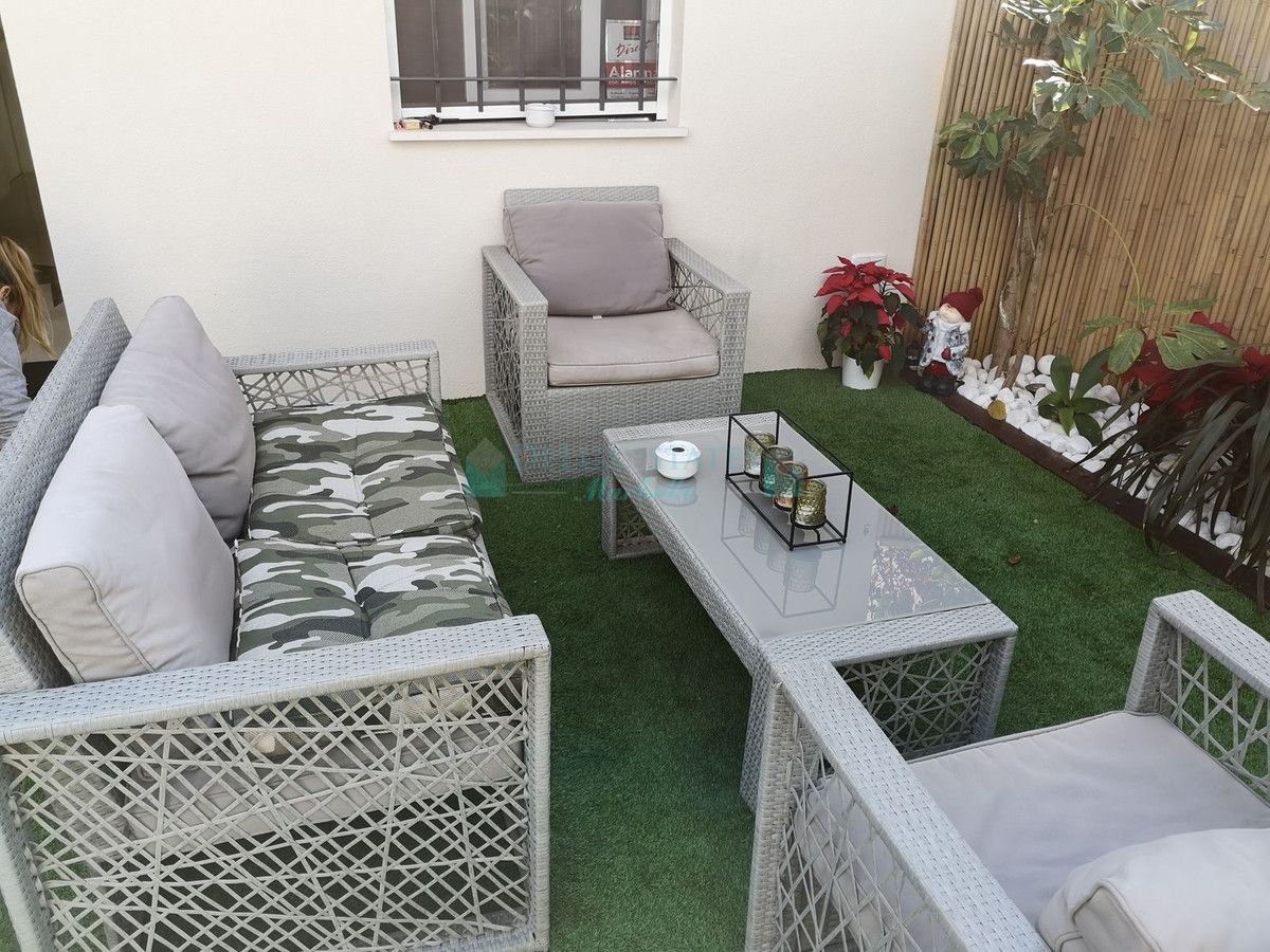 Town House for sale in Estepona