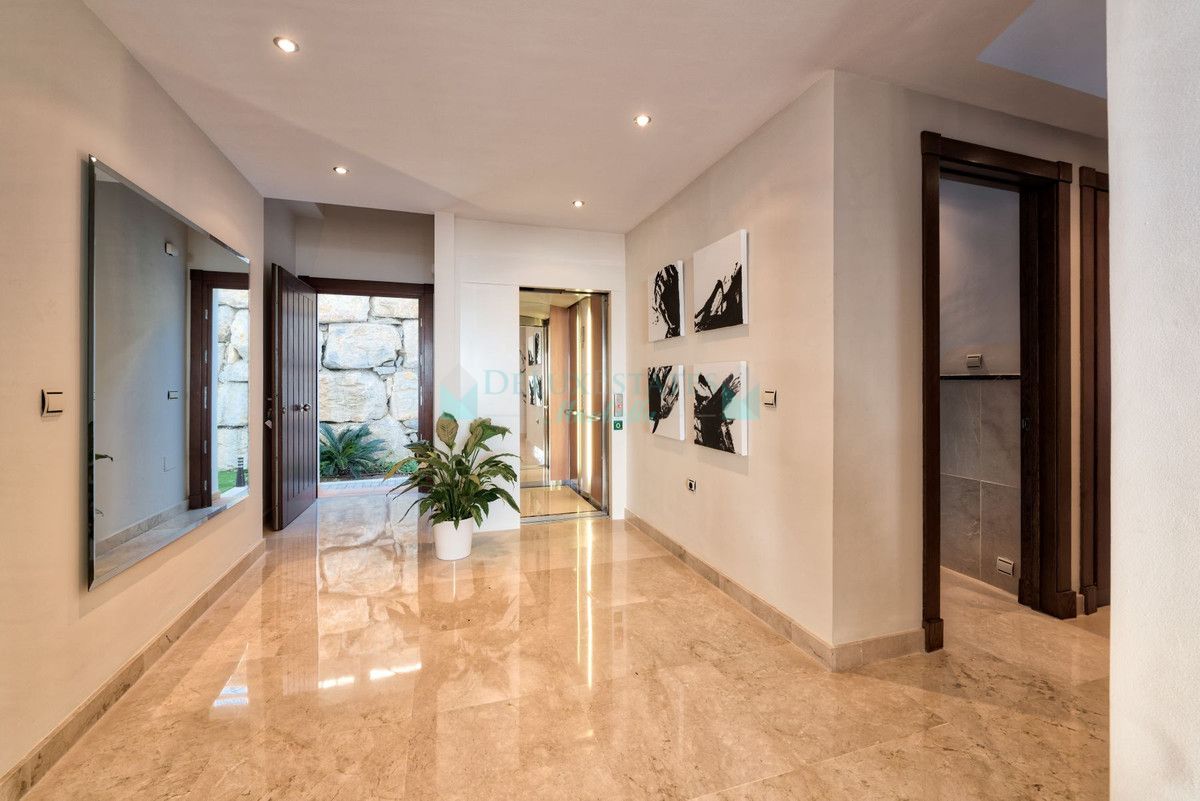 Villa en venta en Benahavis