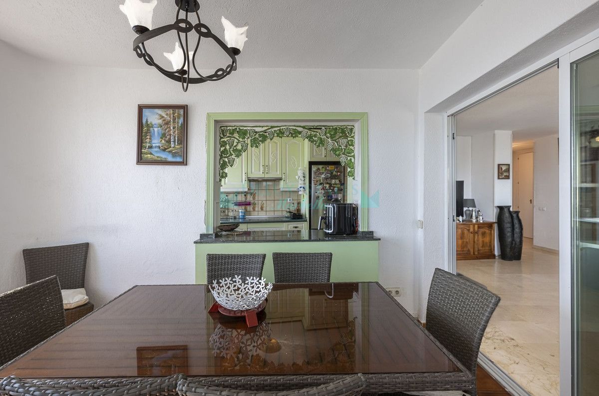 Apartment for sale in Estepona