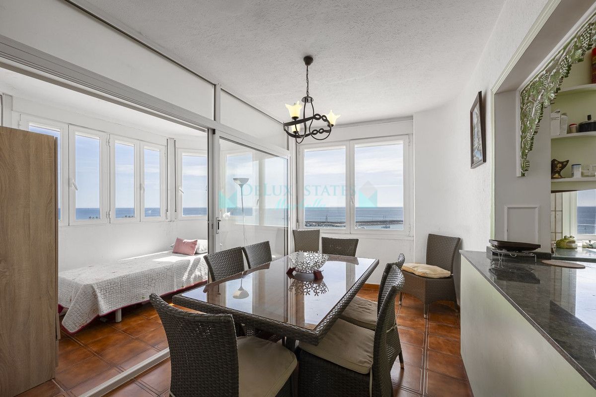 Apartment for sale in Estepona