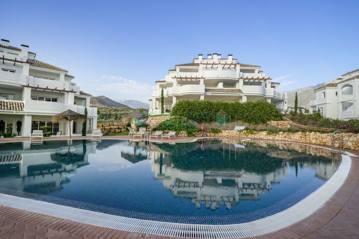 Ground Floor Apartment for sale in Aloha, Nueva Andalucia