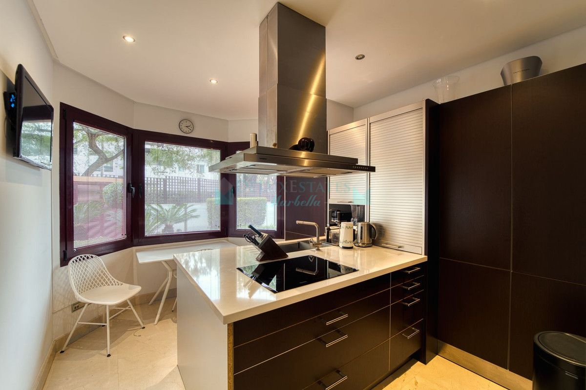 Ground Floor Apartment for sale in Nueva Andalucia