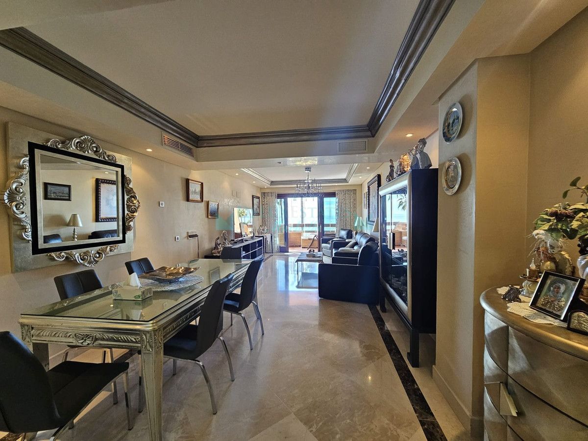 Apartamento en alquiler en Estepona