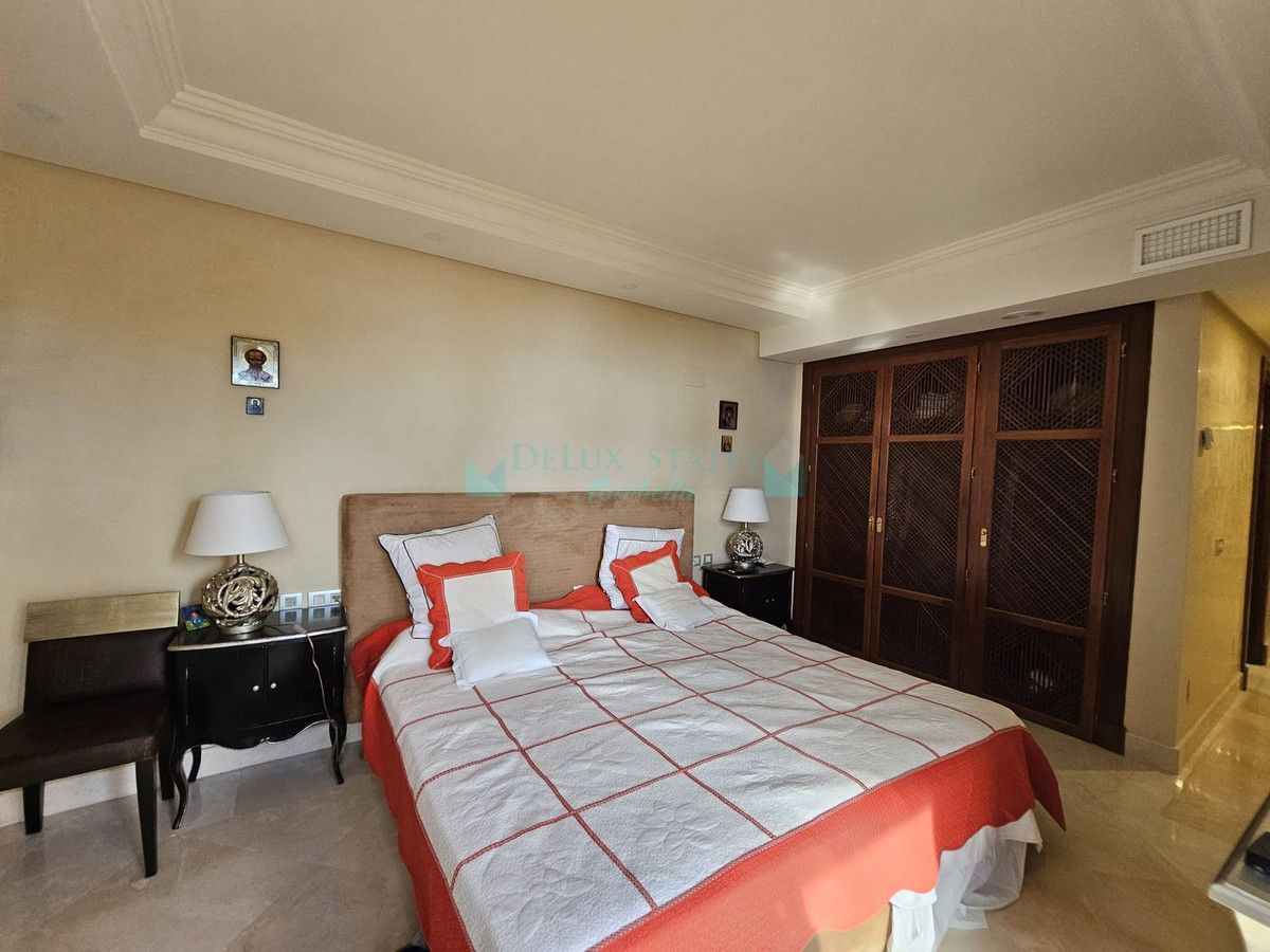 Apartamento en alquiler en Estepona