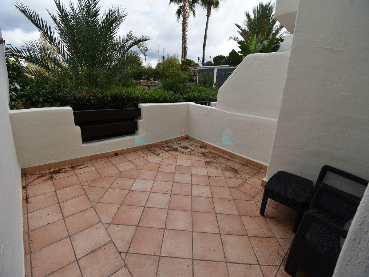 Ground Floor Apartment for sale in Estepona