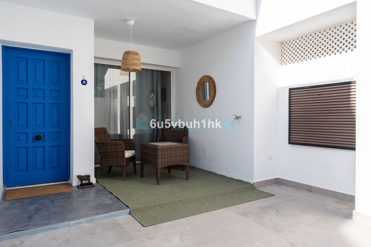 Town House for sale in Nueva Andalucia