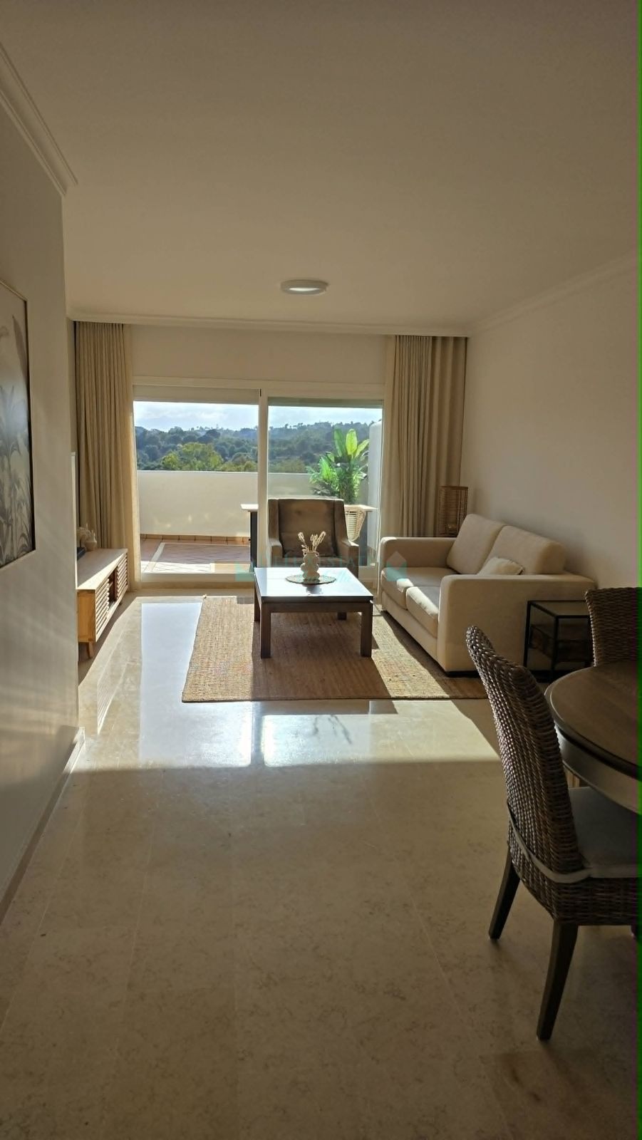 Penthouse for sale in Elviria, Marbella East