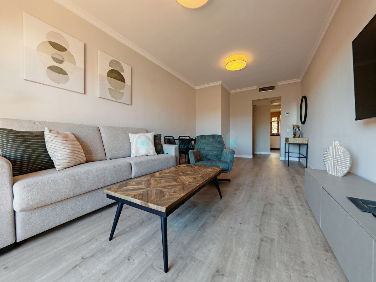 Apartment for sale in Benahavis