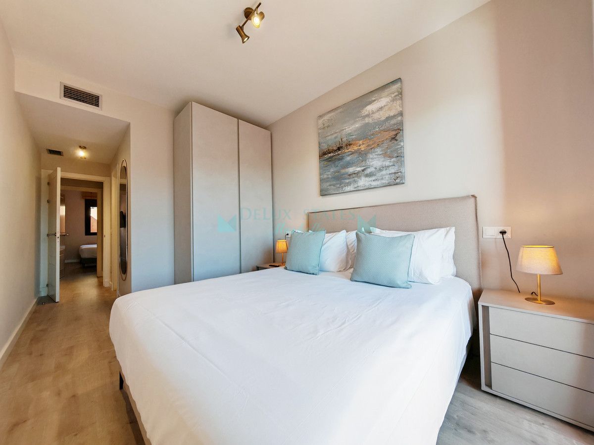 Apartment for sale in Benahavis