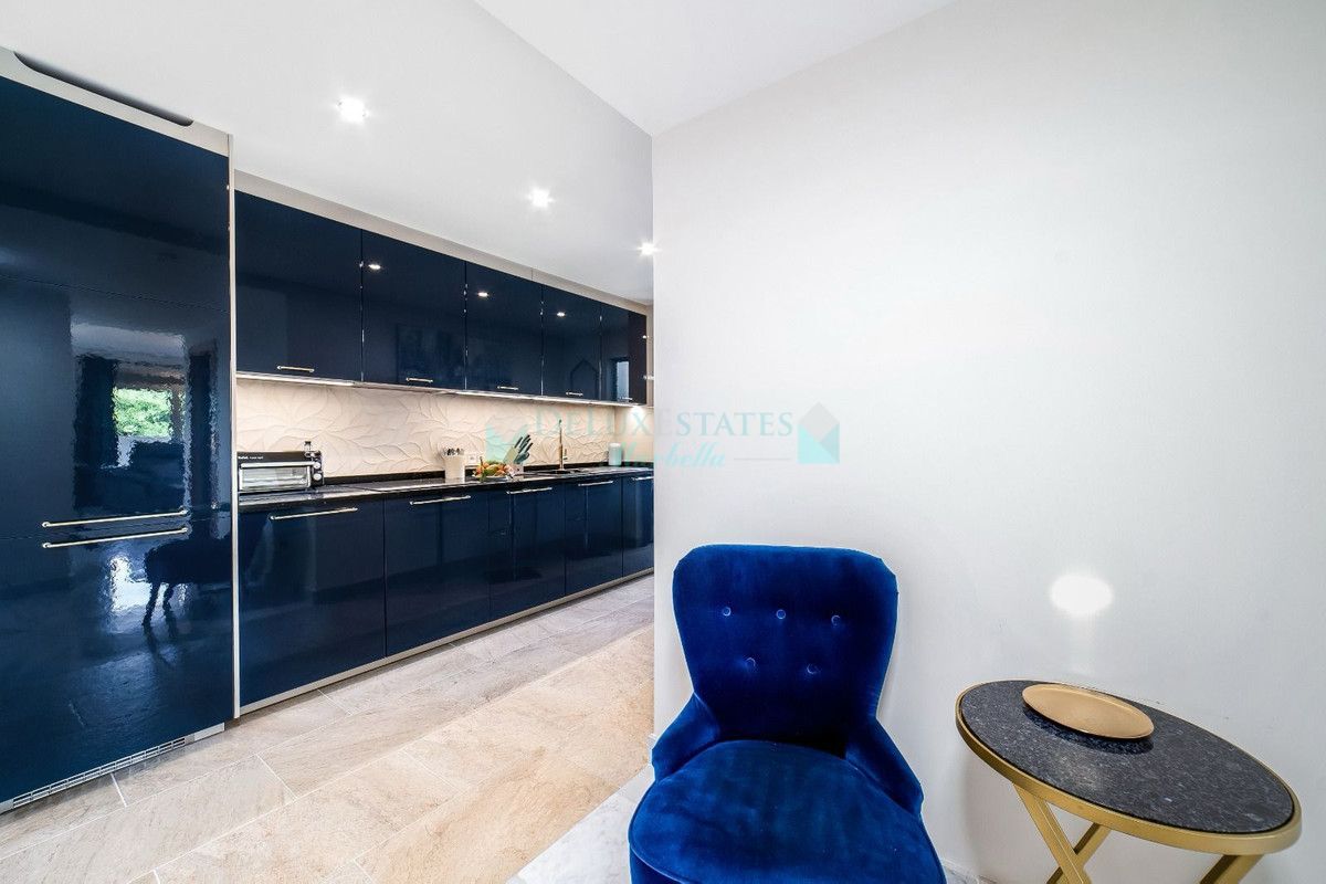 Apartment for sale in Marbella - Puerto Banus