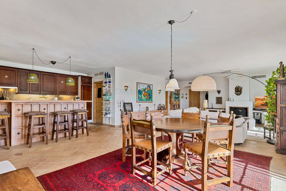 Villa en venta en Benahavis