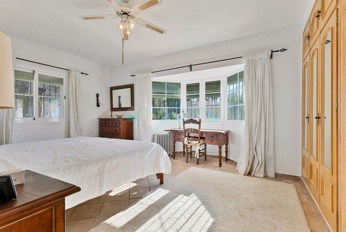 Villa en venta en Benahavis