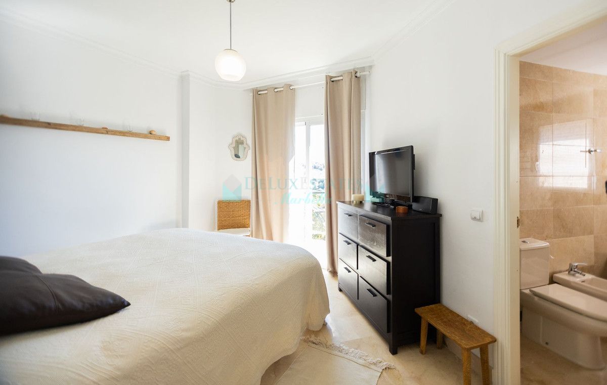 Apartamento en venta en Bel Air, Estepona