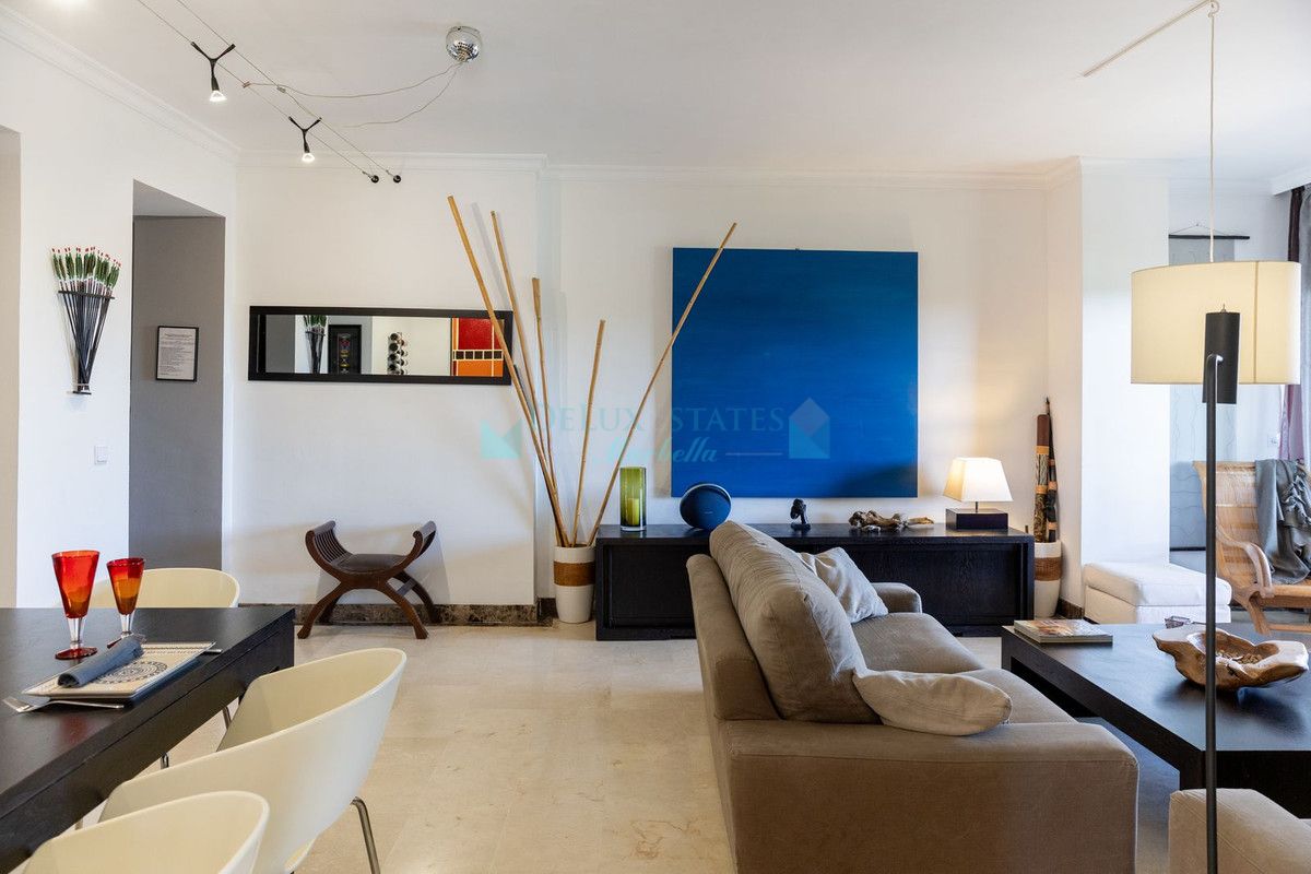 Apartamento en venta en Bel Air, Estepona