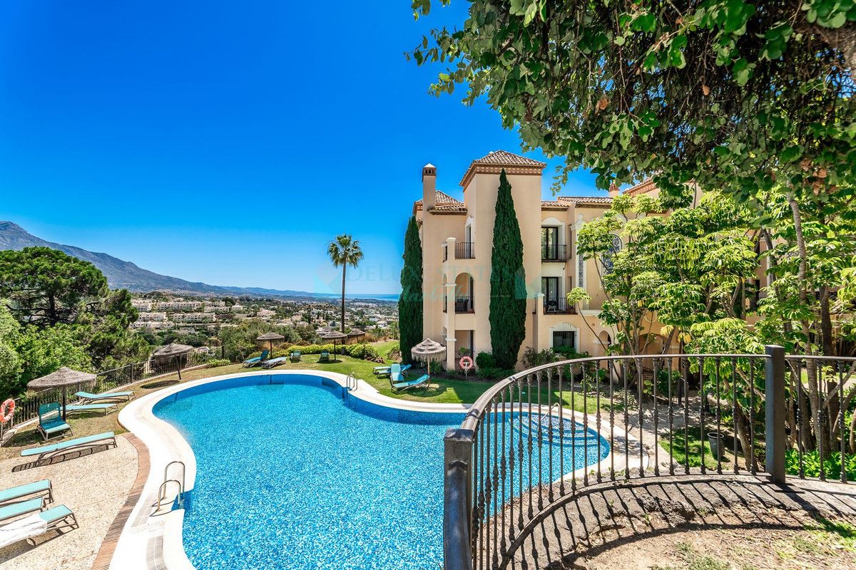 Ground Floor Apartment for sale in La Quinta, Benahavis