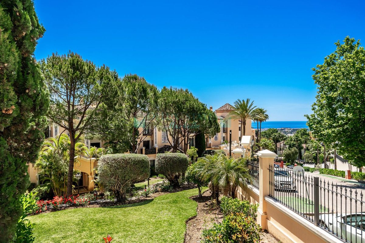Ground Floor Apartment for sale in La Quinta, Benahavis