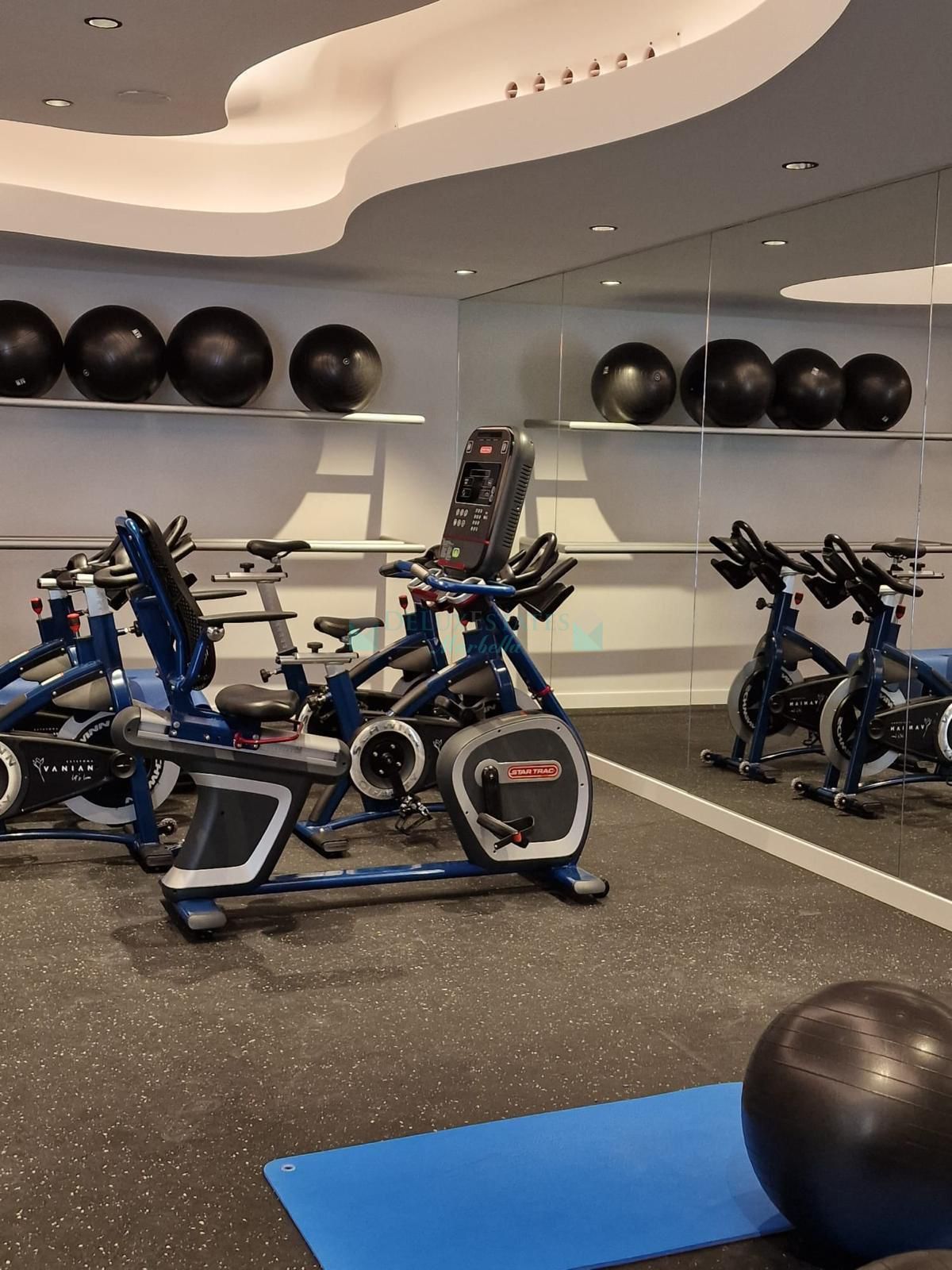 Penthouse for rent in Selwo, Estepona