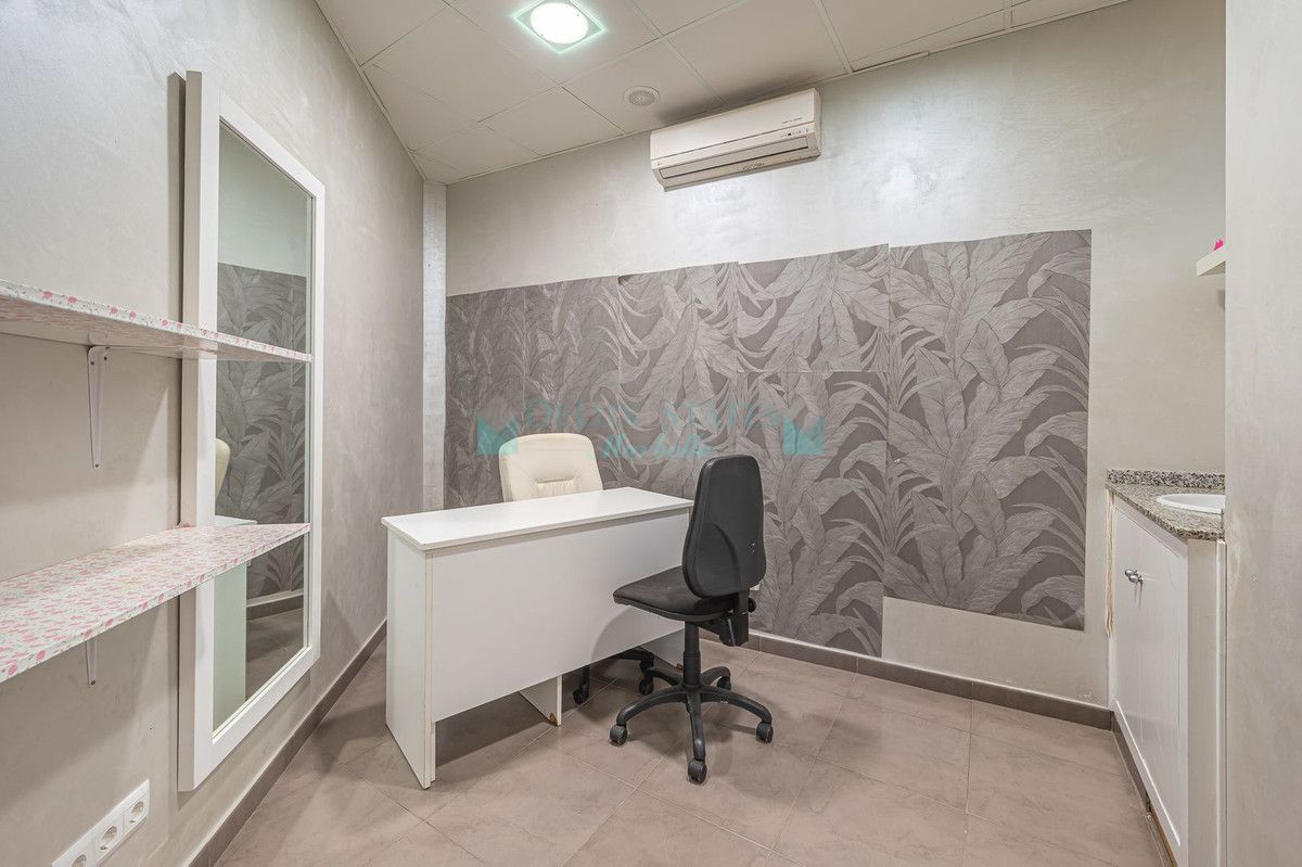 Business for sale in Estepona