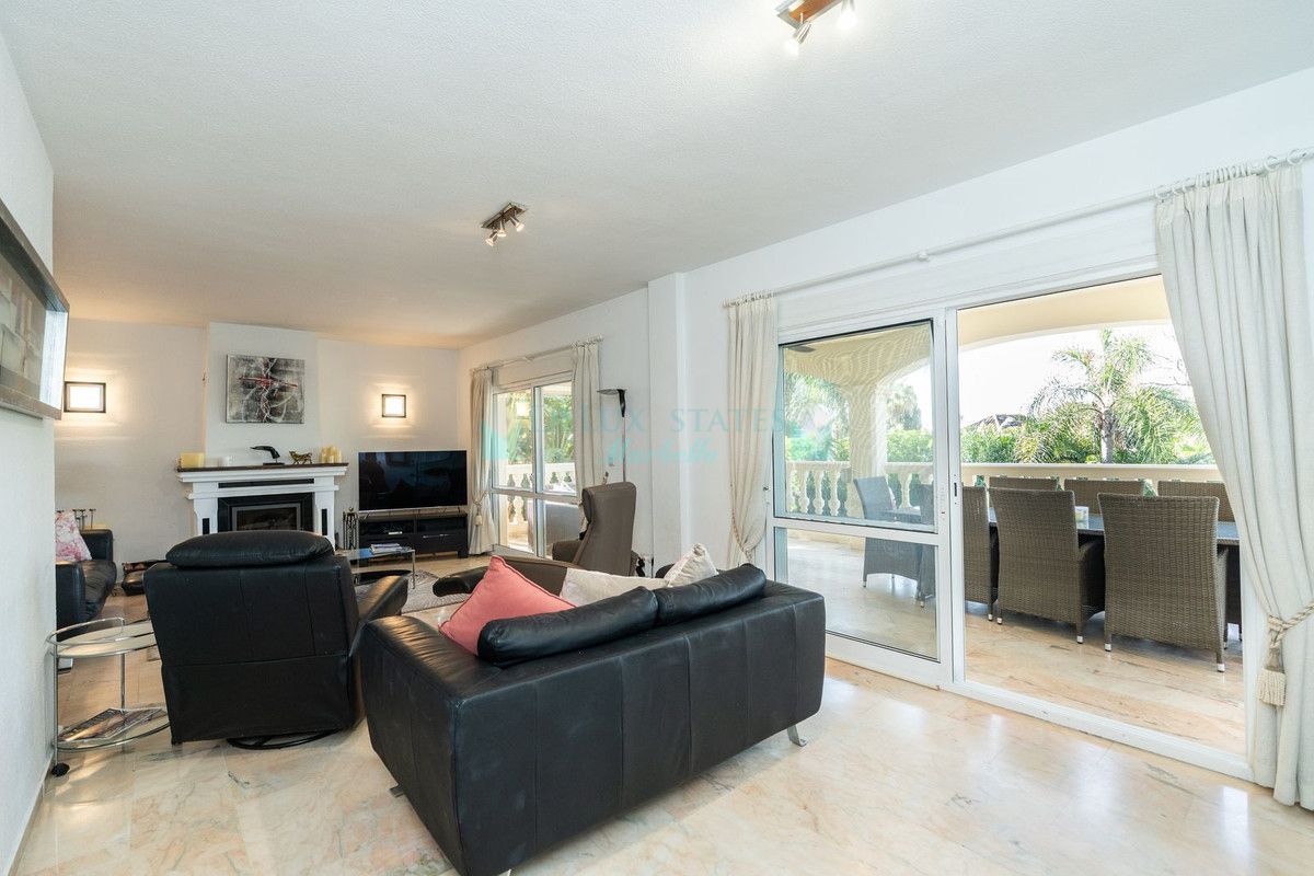 Villa en venta en Marbesa, Marbella Este