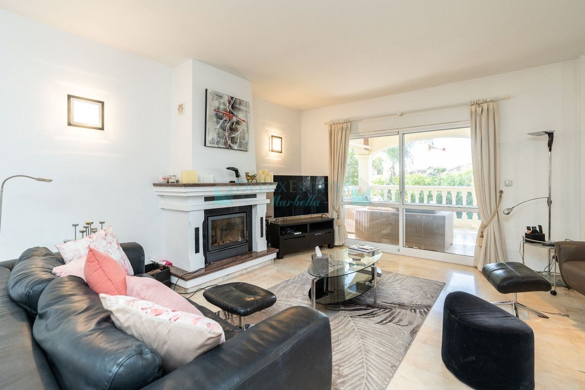 Villa en venta en Marbesa, Marbella Este