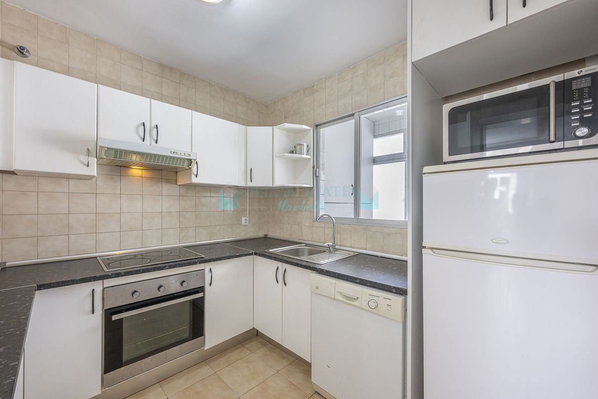 Penthouse for sale in Estepona