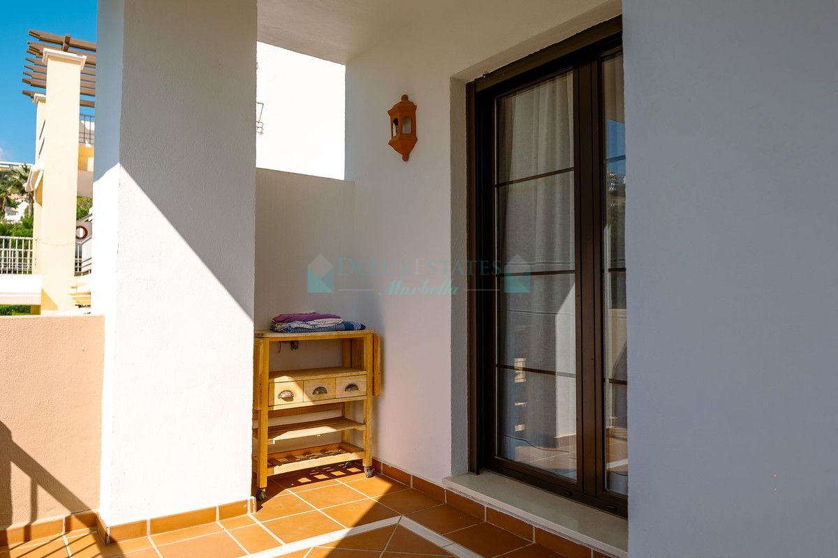 Apartment for sale in Los Arqueros, Benahavis