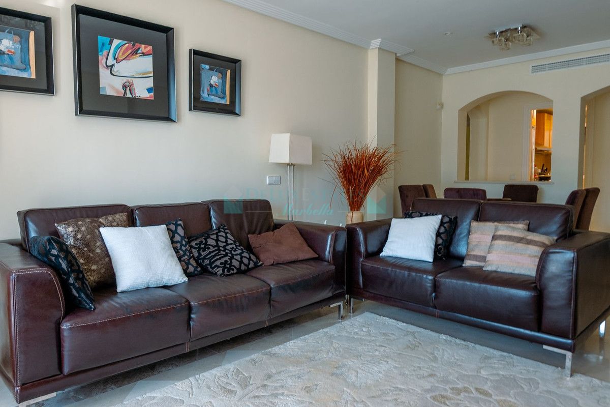 Apartment for sale in Los Arqueros, Benahavis