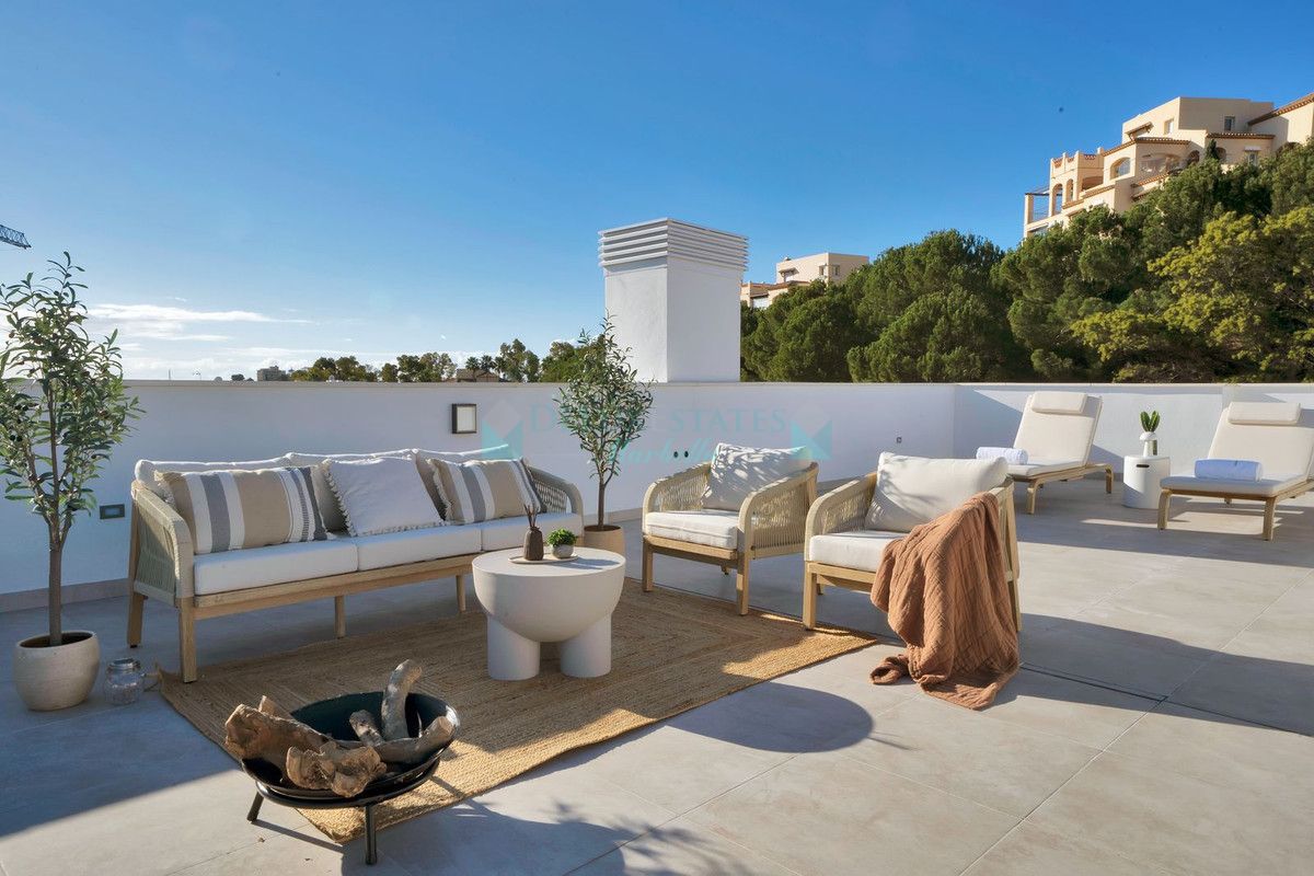 Penthouse for sale in Estepona