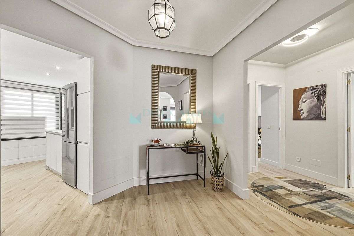 Apartamento en venta en Nueva Andalucia