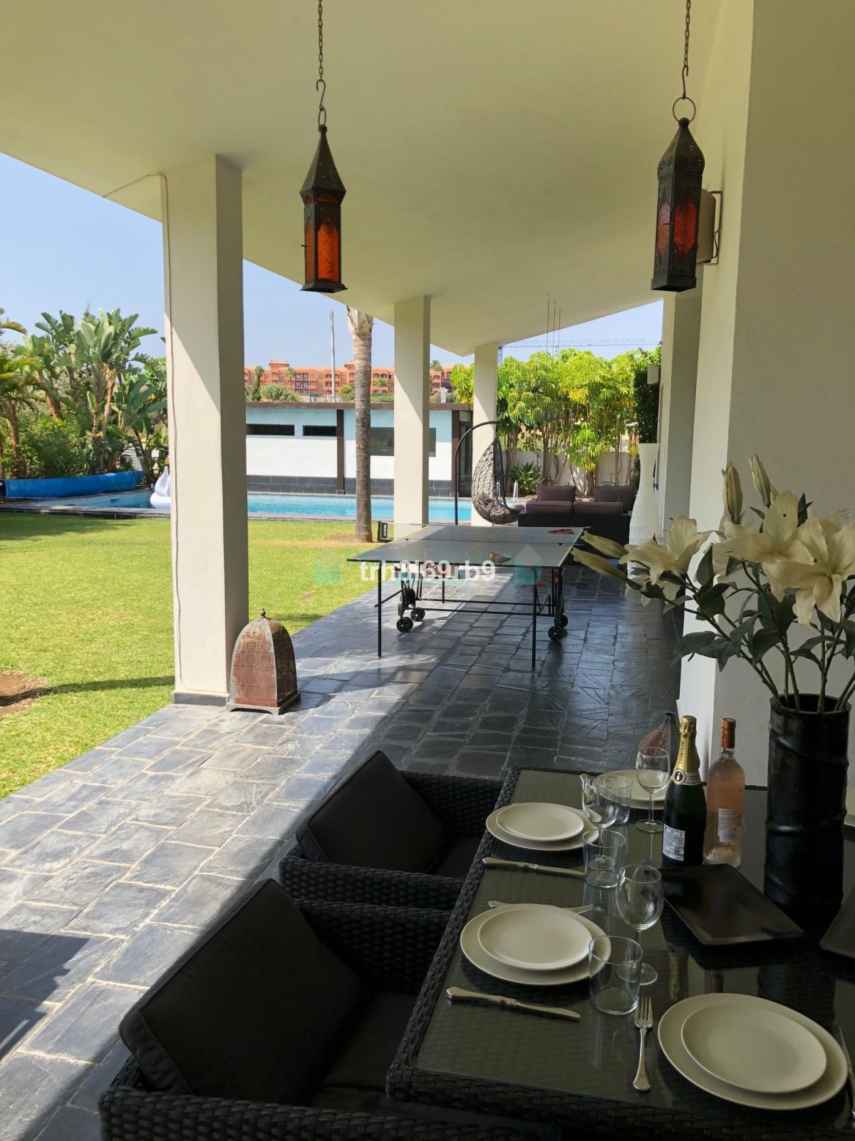 Villa for rent in Benahavis