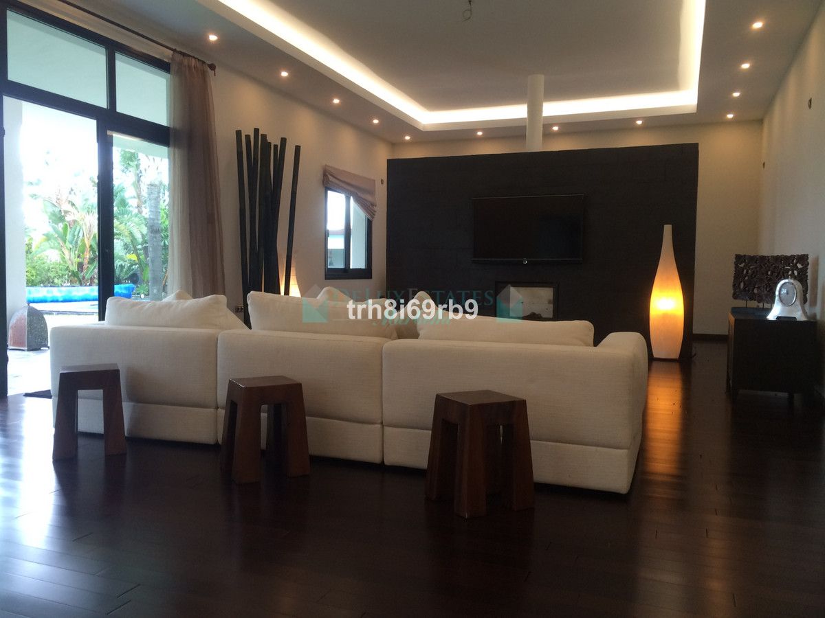 Villa for rent in Benahavis