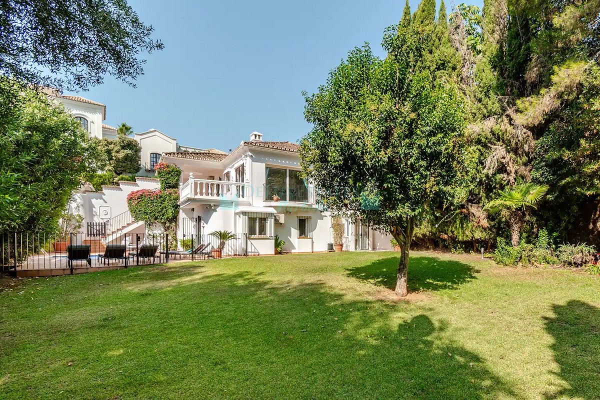 Villa for sale in Nagüeles, Marbella Golden Mile