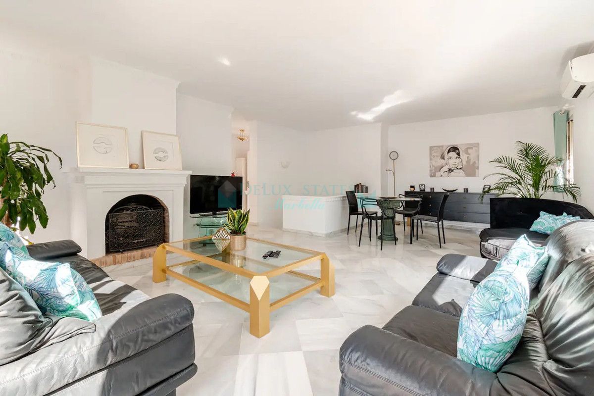 Villa for sale in Nagüeles, Marbella Golden Mile