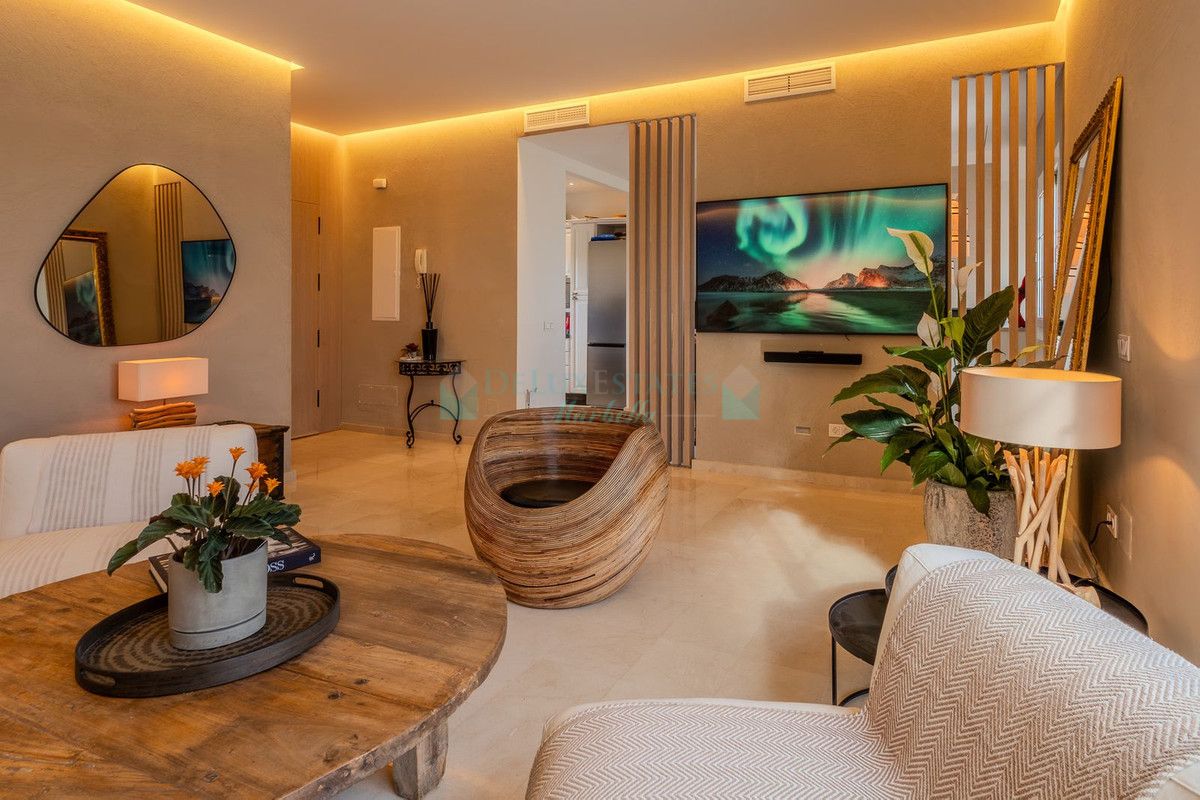 Town House for sale in Nueva Andalucia