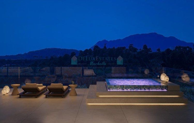 Villa for sale in Benahavis