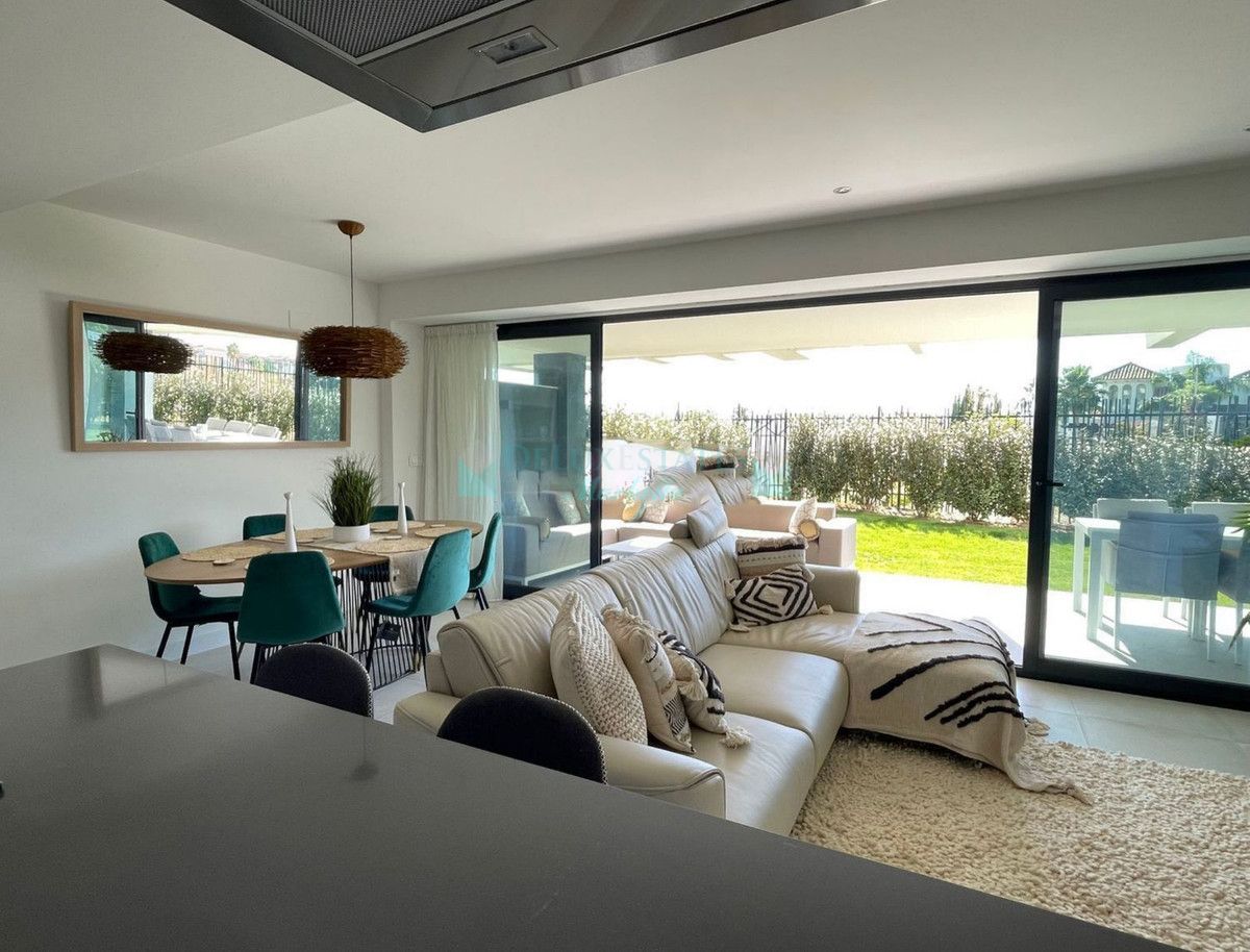 Ground Floor Apartment for sale in Selwo, Estepona