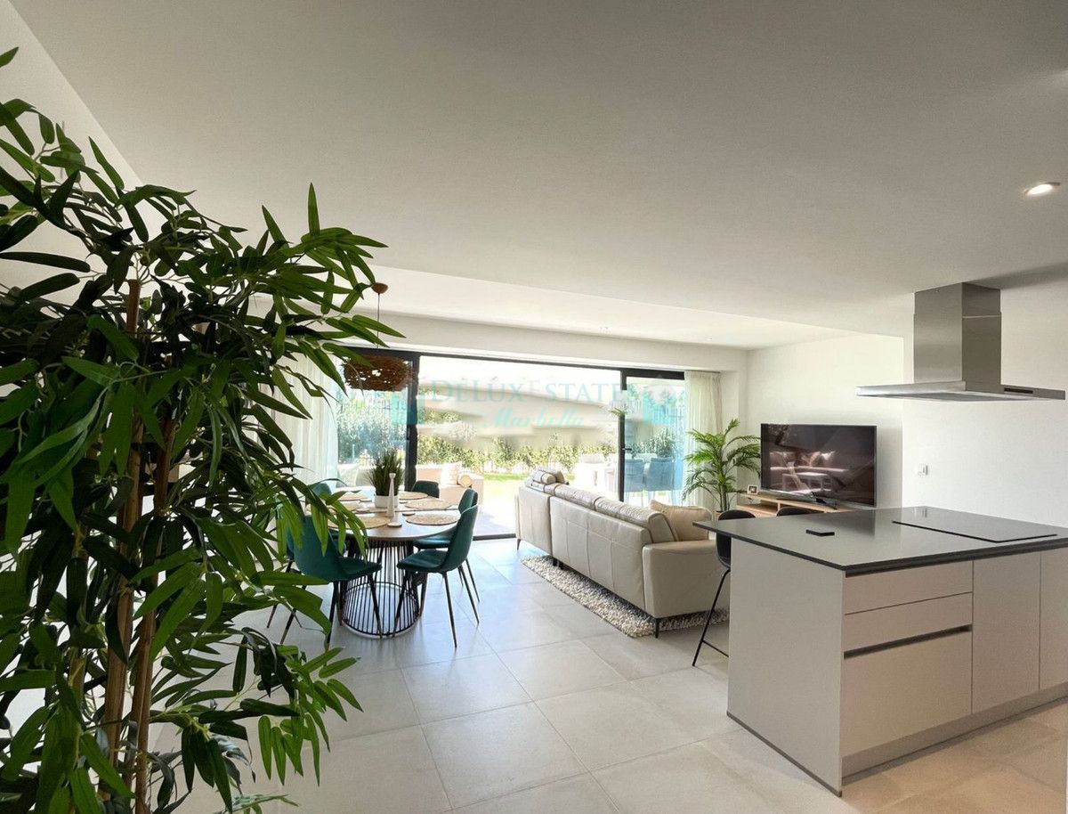 Ground Floor Apartment for sale in Selwo, Estepona