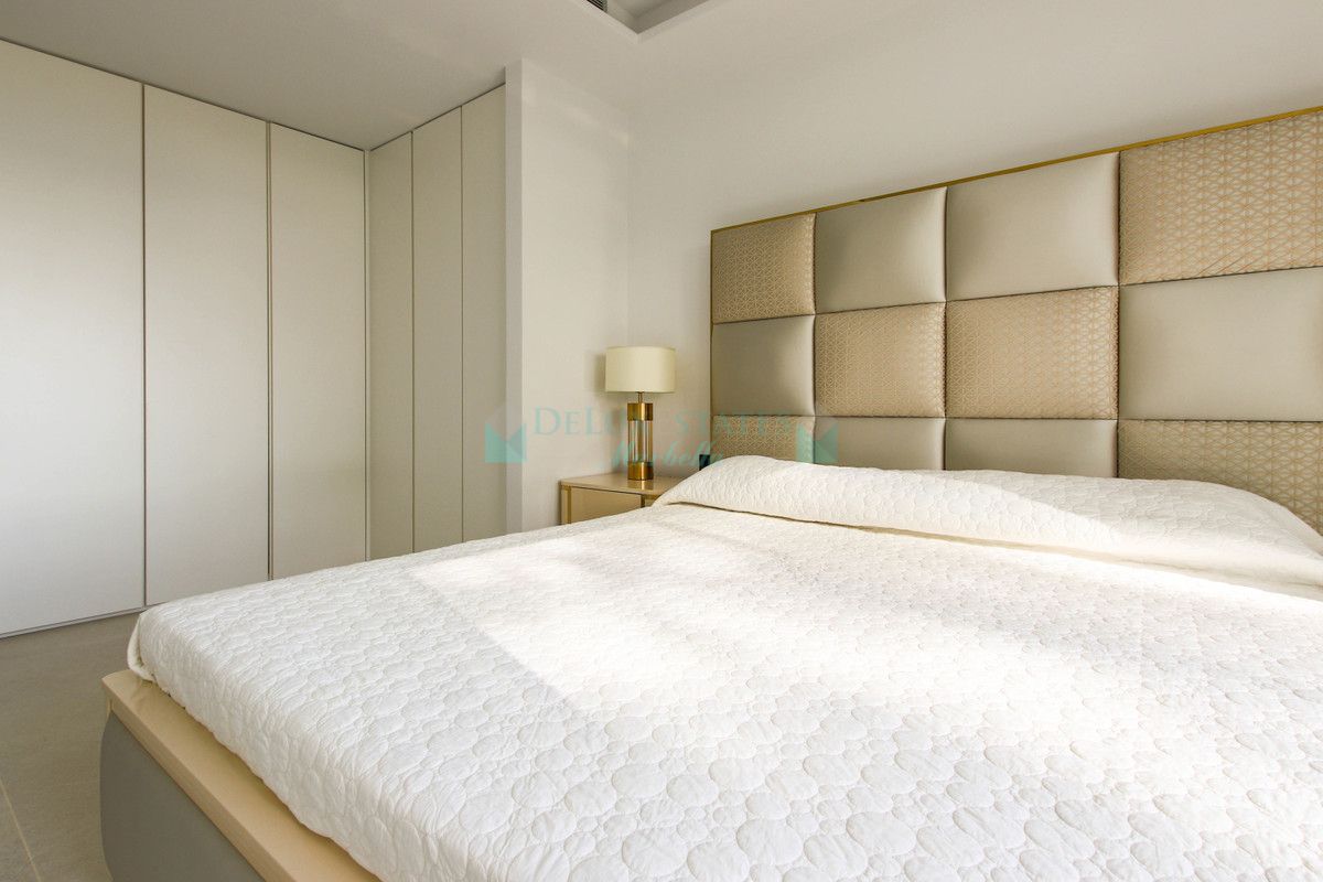 Town House for sale in Estepona